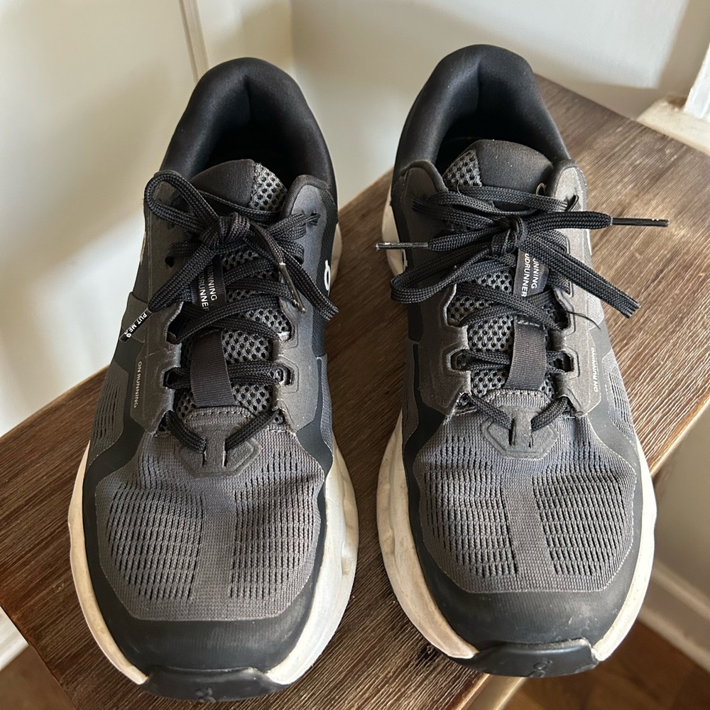 On Cloud Runner 2 Eclipse Black Athletic Running … - image 3